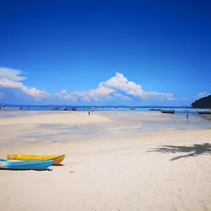 https://phi-phi-ba-kao-bay-resort.hotelskophiphi.com